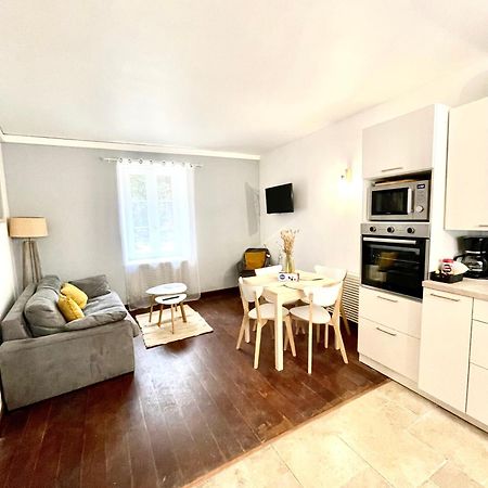 Ferienwohnung T2 Situe Au Coeur Du Centre Historique De Dinan Exterior foto