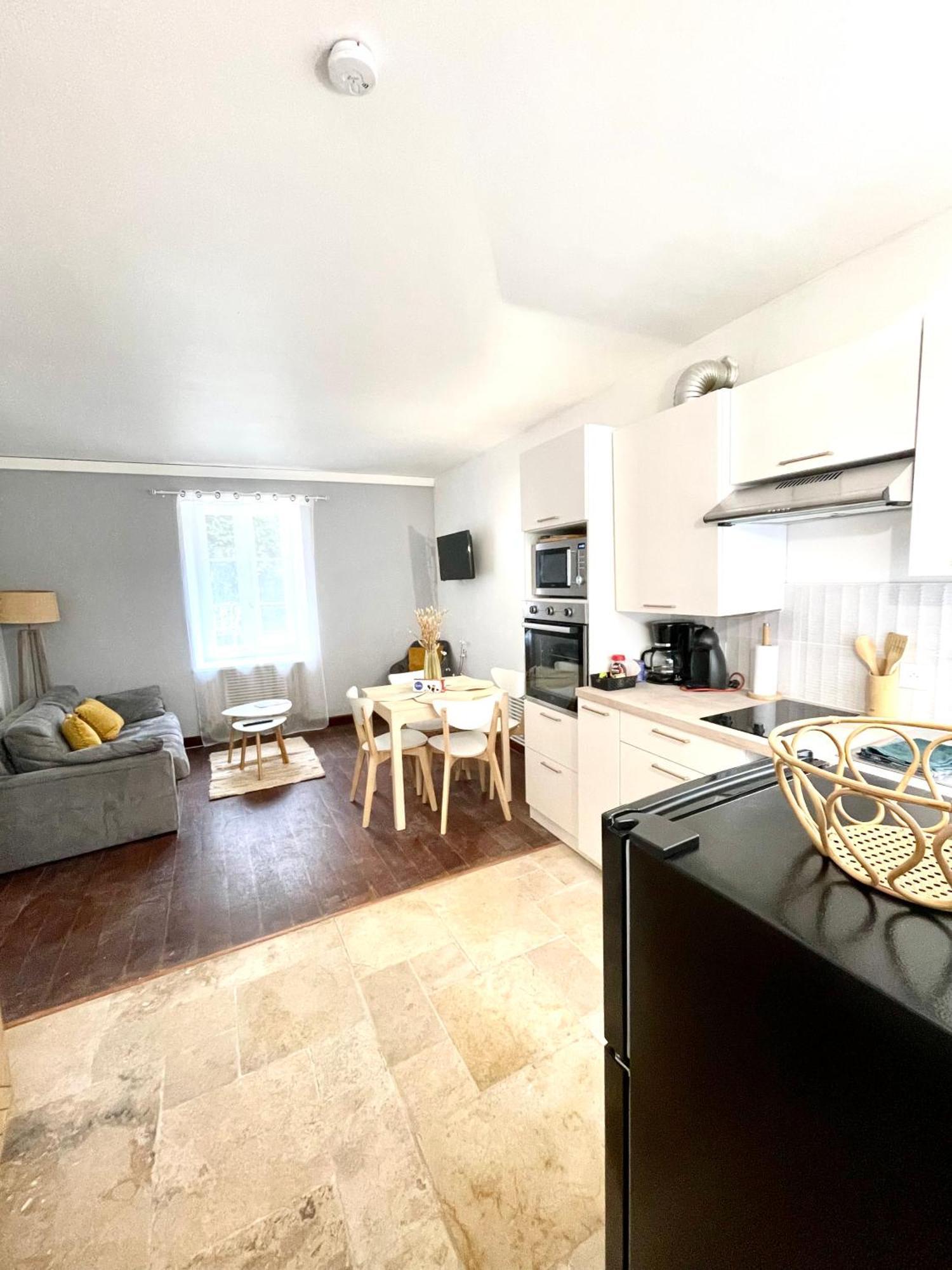 Ferienwohnung T2 Situe Au Coeur Du Centre Historique De Dinan Exterior foto